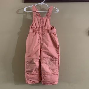 Size 18 mo snow pants.  Cat and Jack brand from Target. Used only one winter.